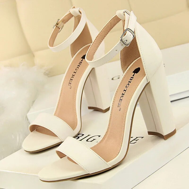 2019 New Women Sandals Patent Leather Women High Heels Shoes Sexy Women Pumps Fashion Wedding Shoes