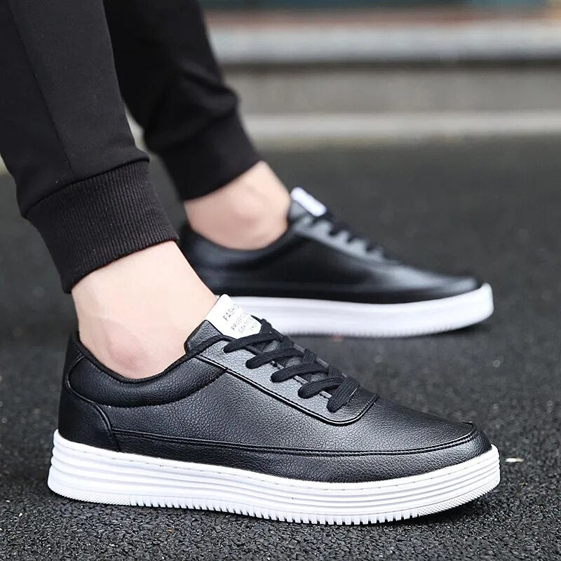 Plus Size PU Leather Sport Shoes Male Running Shoes Women Sneakers Men's Leather Men Tennis Shoes Sports Black Trainers E-382