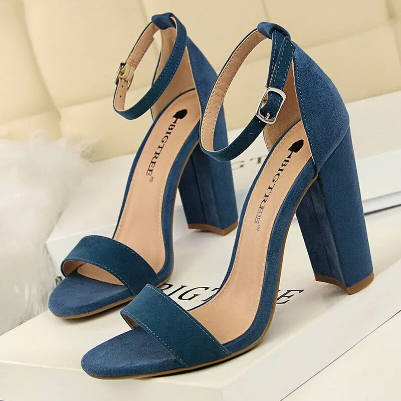 2019 New Women Sandals Patent Leather Women High Heels Shoes Sexy Women Pumps Fashion Wedding Shoes